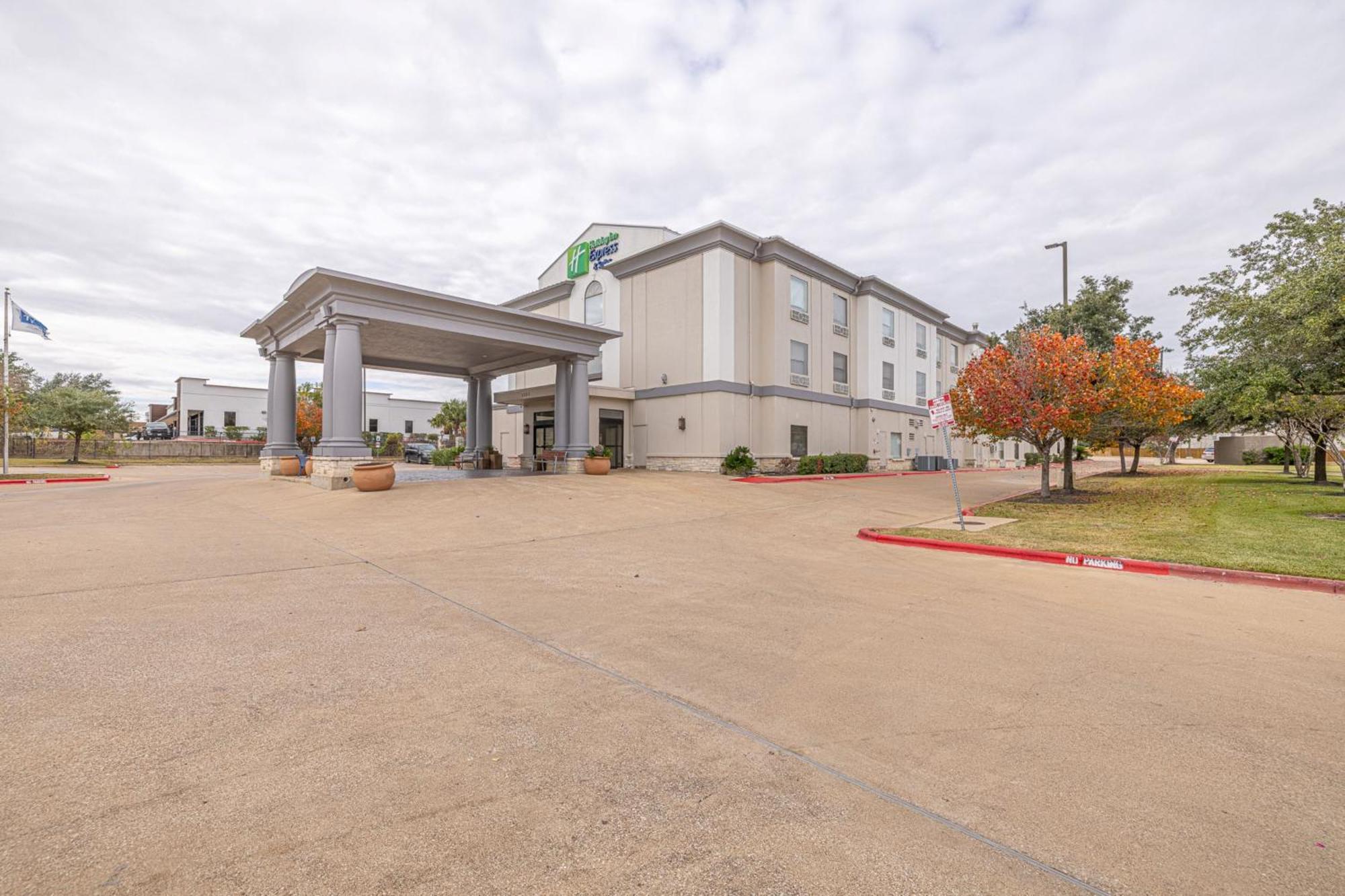 Holiday Inn Express & Suites College Station By Ihg Exterior foto
